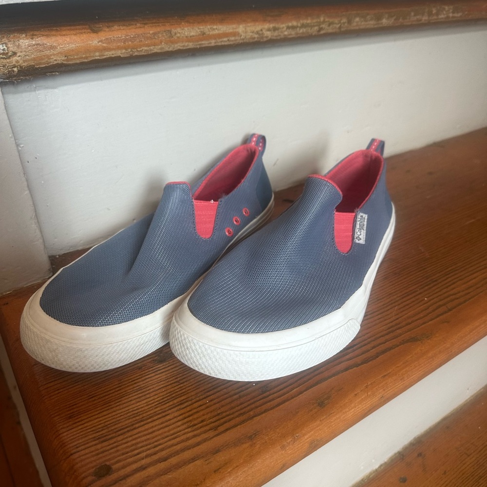 Columbia PVG Blue and Pink Slip-On boating/deck shoes women’s size 9